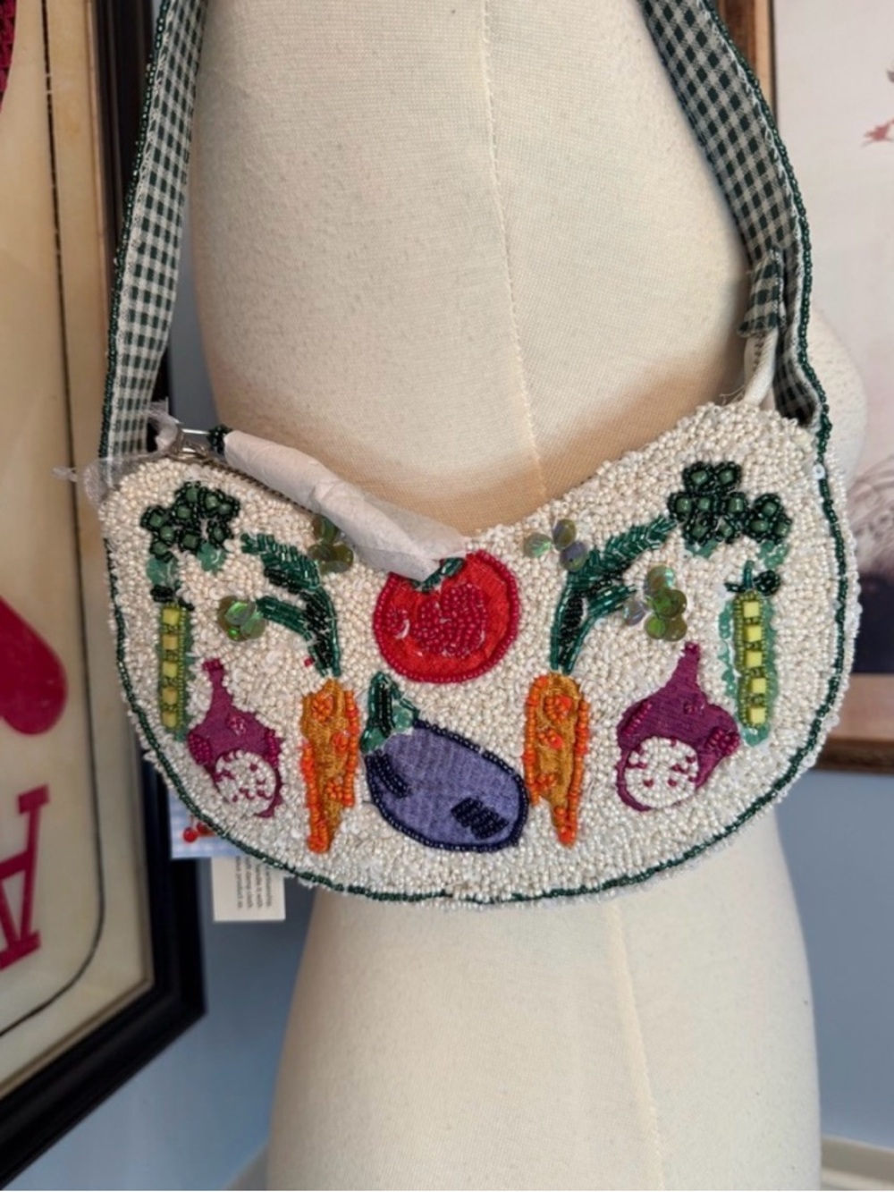 Viral Beaded Bag! NWT Garden Vegetable Shoulder Bag - Picture 11 of 11